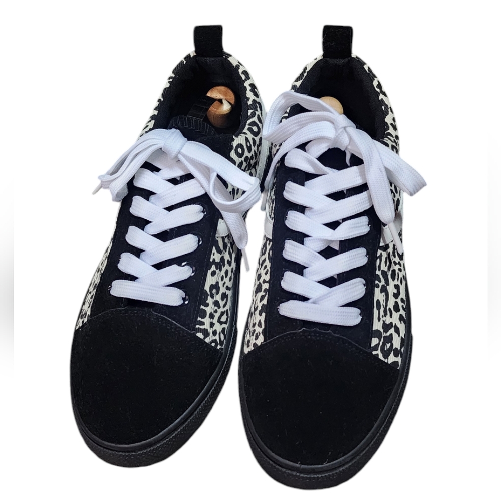 Twisted Women's Black Cheetah Print Casual Sneakers Size 8.5 NWT